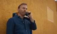 Bob Odenkirk as Hutch Mansell (Image via YouTube/Universal Pictures)